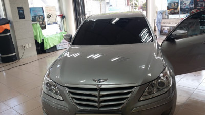 2010년 제네시스 순정AV에 아이나비 X1 CUBE 장착