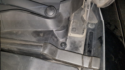 엔진룸에서 실내 운전석으로 배선 빼기